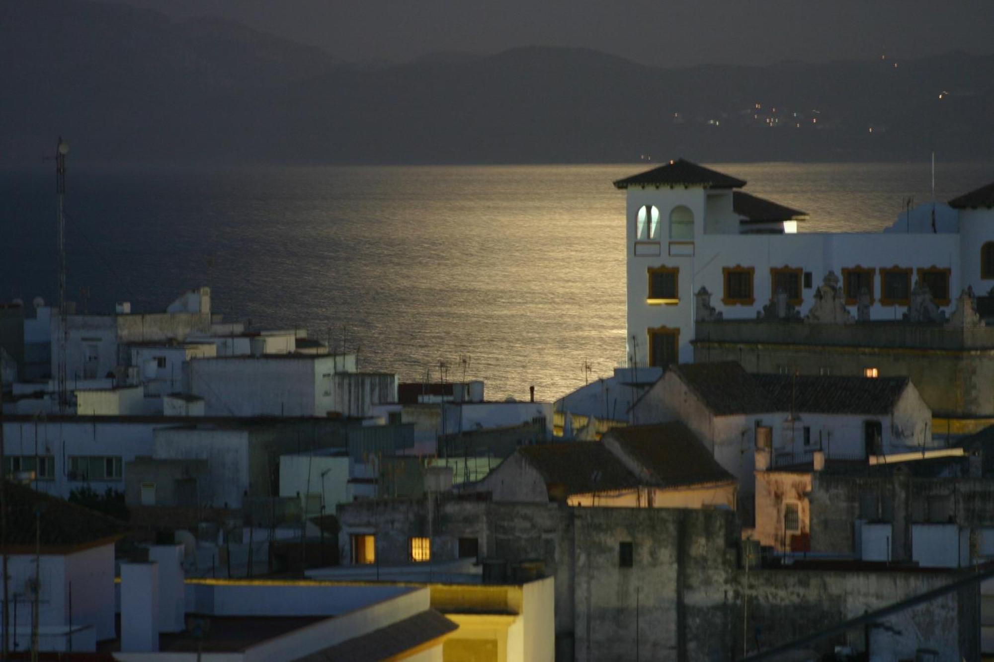 Hostal El Asturiano タリファ エクステリア 写真