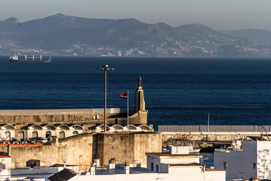 Hostal El Asturiano タリファ エクステリア 写真